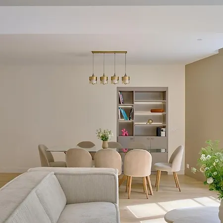 By Saint-sulpice Newly Refurbished 4 Bedroom * Parigi