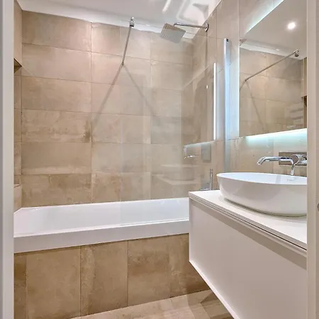 By Saint-sulpice Newly Refurbished 4 Bedroom Parigi