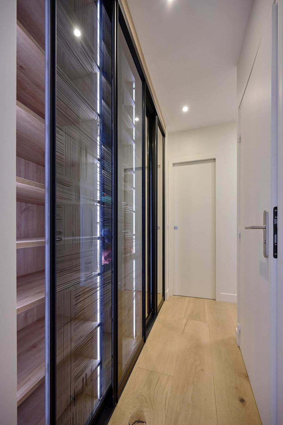 By Saint-sulpice Newly Refurbished 4 Bedroom *